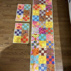 Handmade/quilted table runner and matching placemats stunning colors